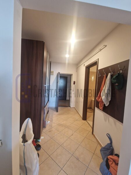 Titan apartament 2 camere 70 mp nemobilat, pretabil birou